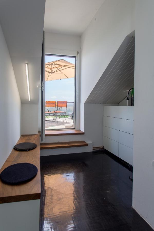 Lovely 3-bedroom Skyline Apartment Velika Mlaka